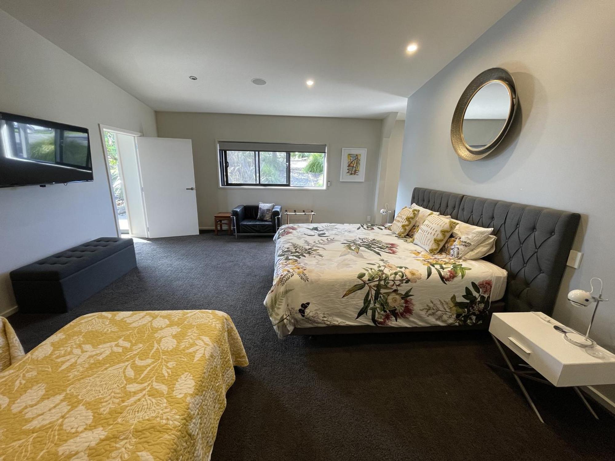Matapouri & Tutukaka Spectacular Coastal Views- Aroha Luxury Guest Suite Buitenkant foto